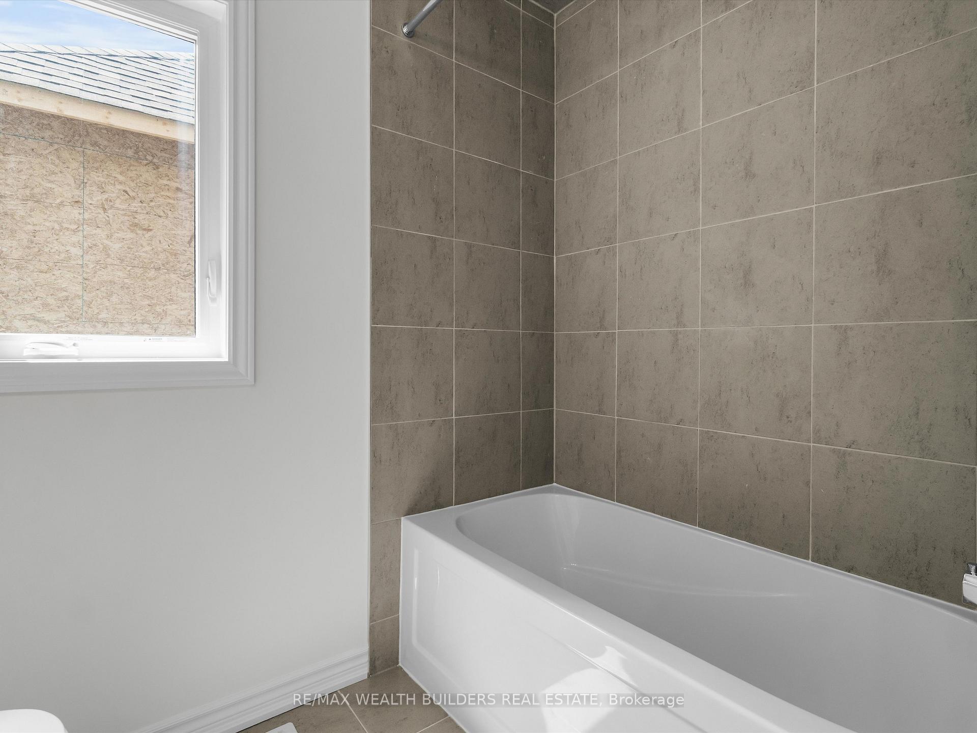 Photo 27 of 185 Mceachern Lane, Gravenhurst, Muskoka (S) — HOMEH