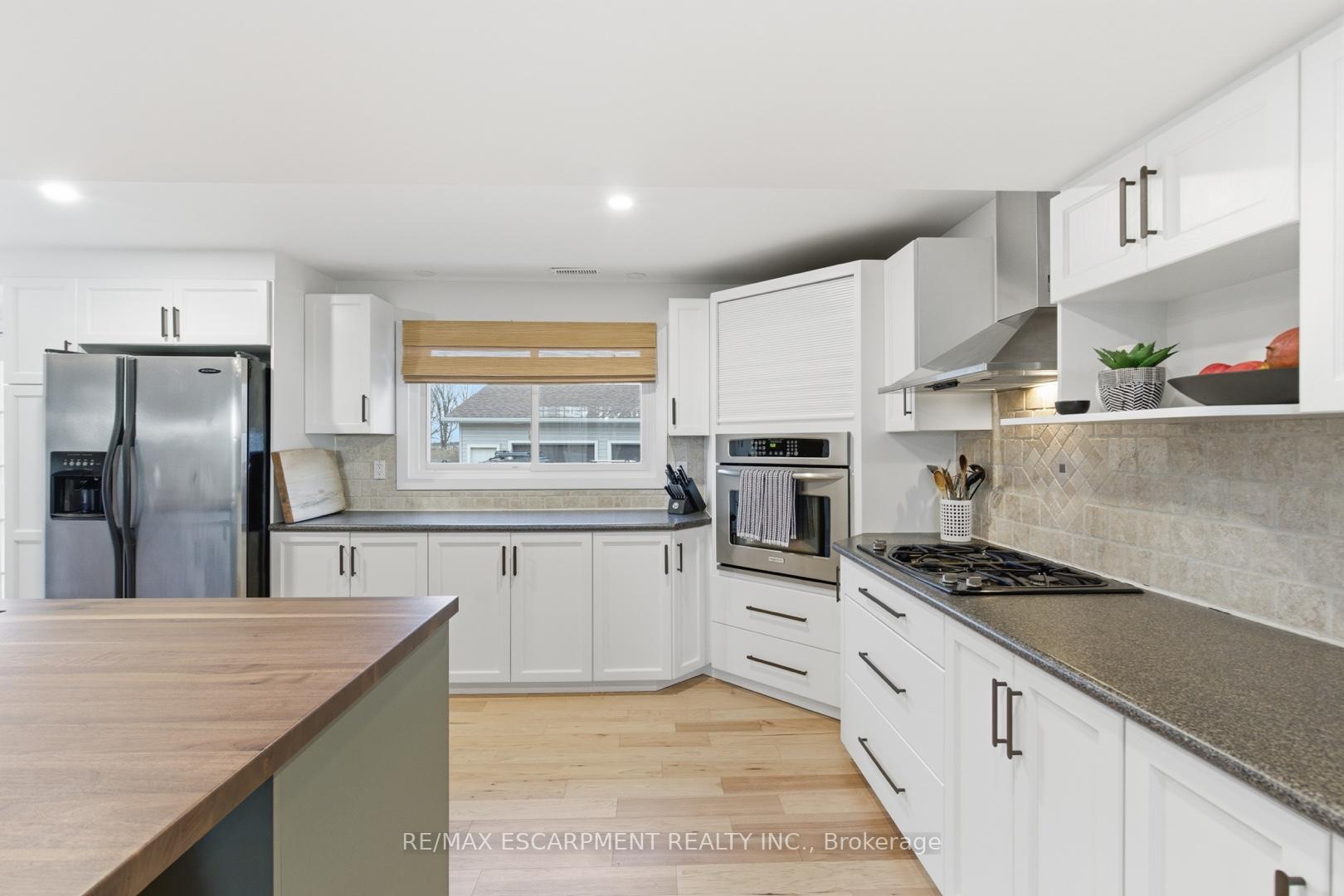 Photo 11 of 3350 Highway 56, Hamilton, Rural Glanbrook — HOMEH