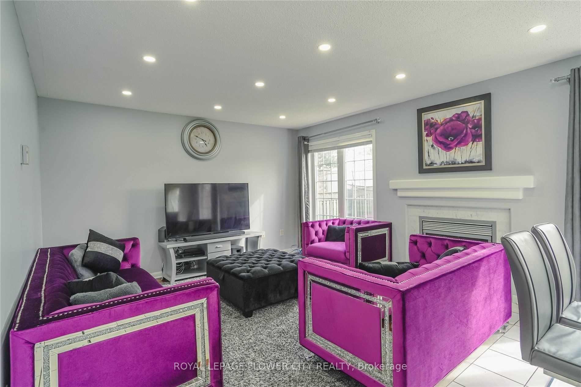 Photo 9 of Unit Main, 77 Whitwell Drive, Brampton, Vales of Castlemore — HOMEH