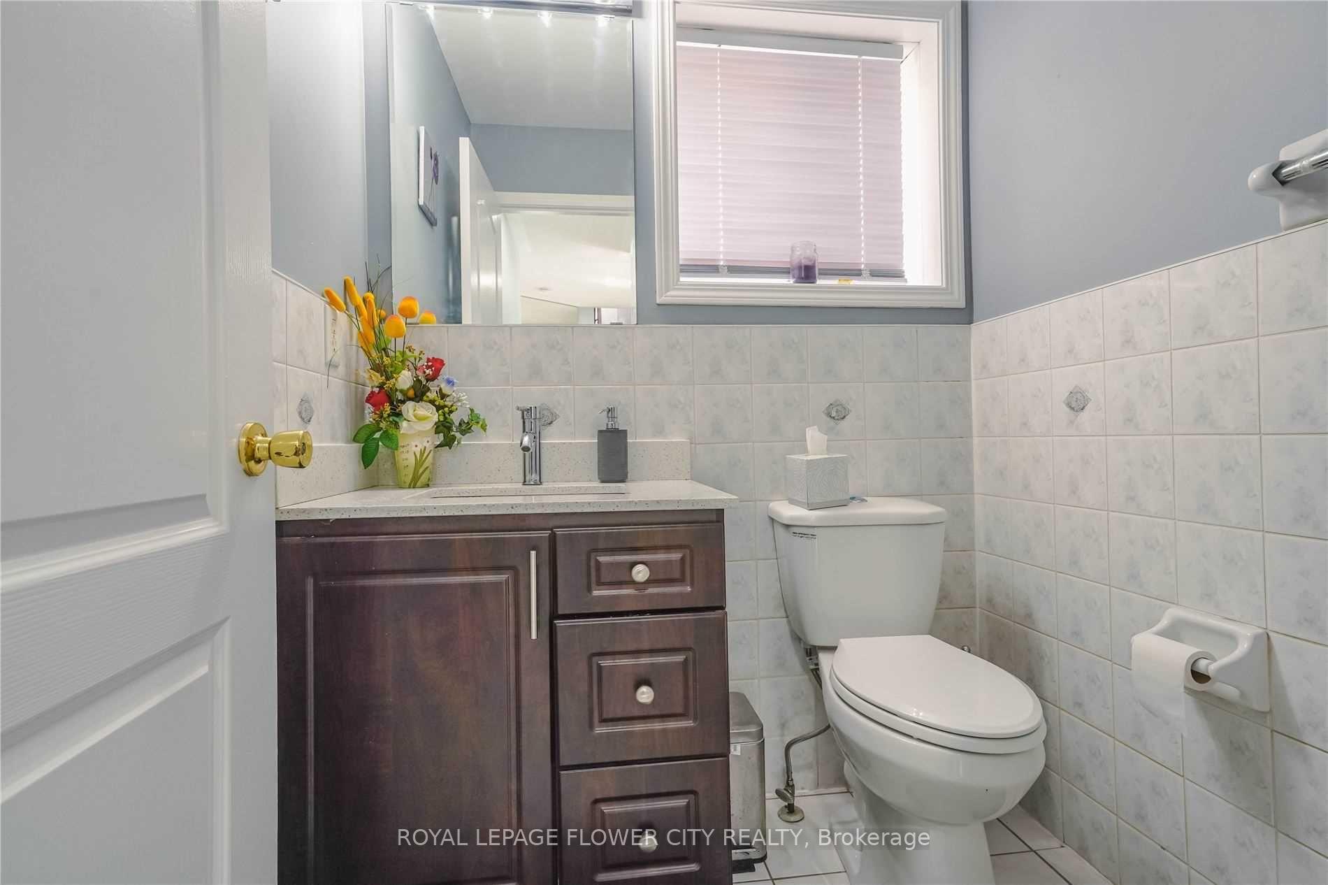 Photo 18 of Unit Main, 77 Whitwell Drive, Brampton, Vales of Castlemore — HOMEH