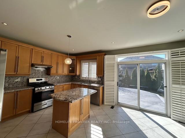 Photo 5 of Unit Main/2nd Floor, 89 Ascalon Drive, Vaughan, Patterson — HOMEH