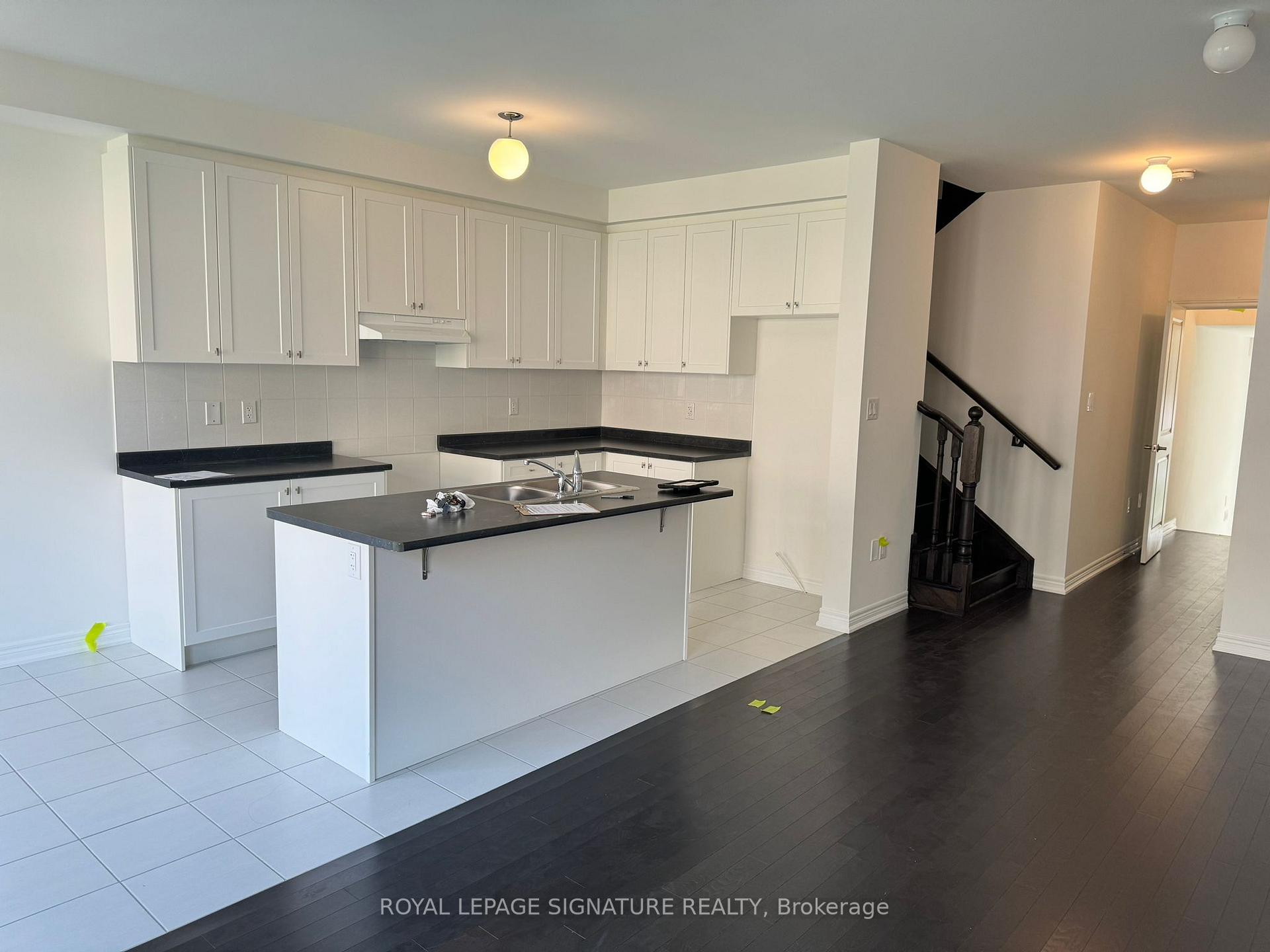 Photo 6 of Unit Upper, 72 Singhampton Road, Vaughan, Kleinburg — HOMEH