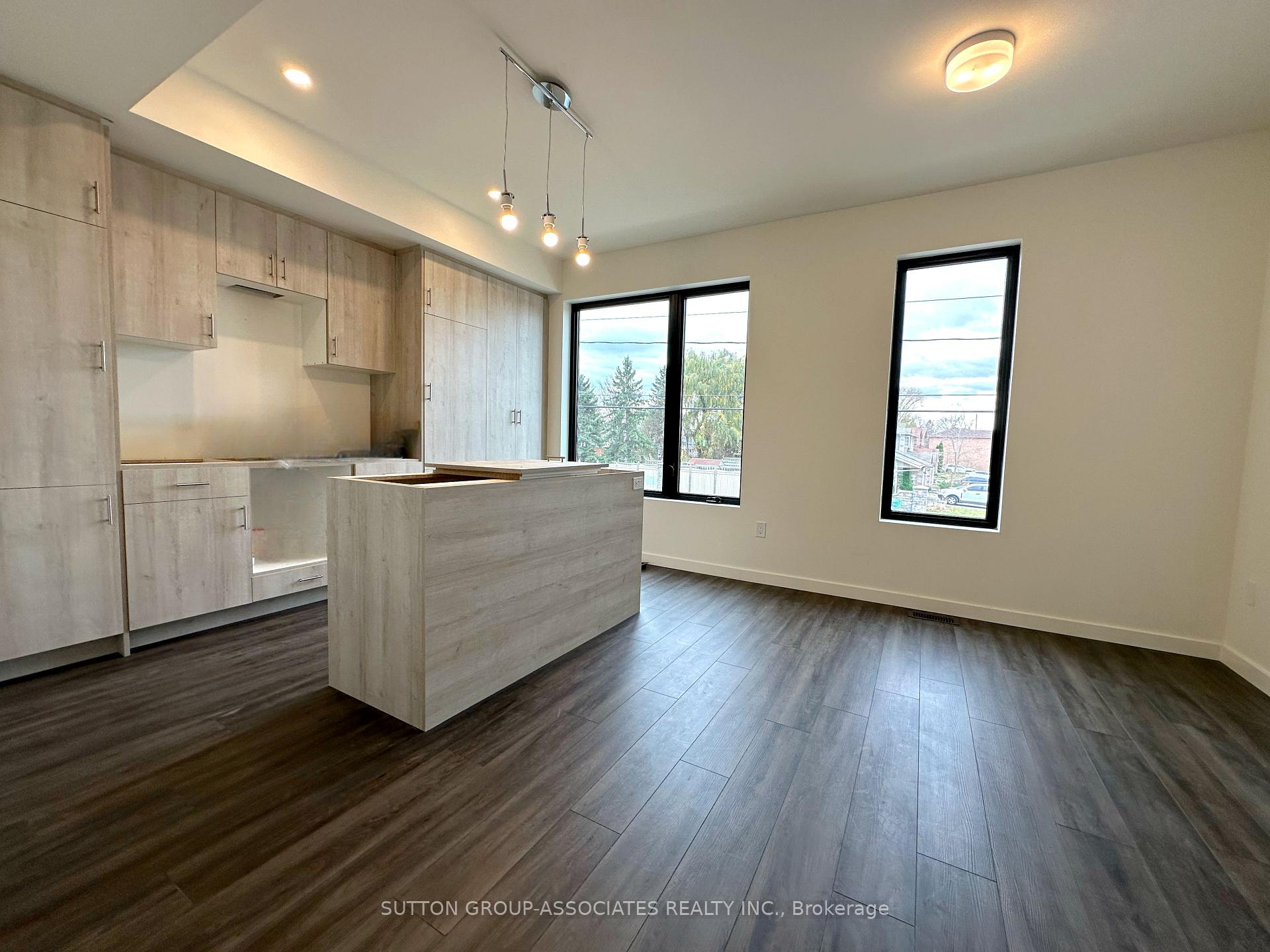 Photo 6 of 25 Rainwater Lane, Barrie, Holly — HOMEH