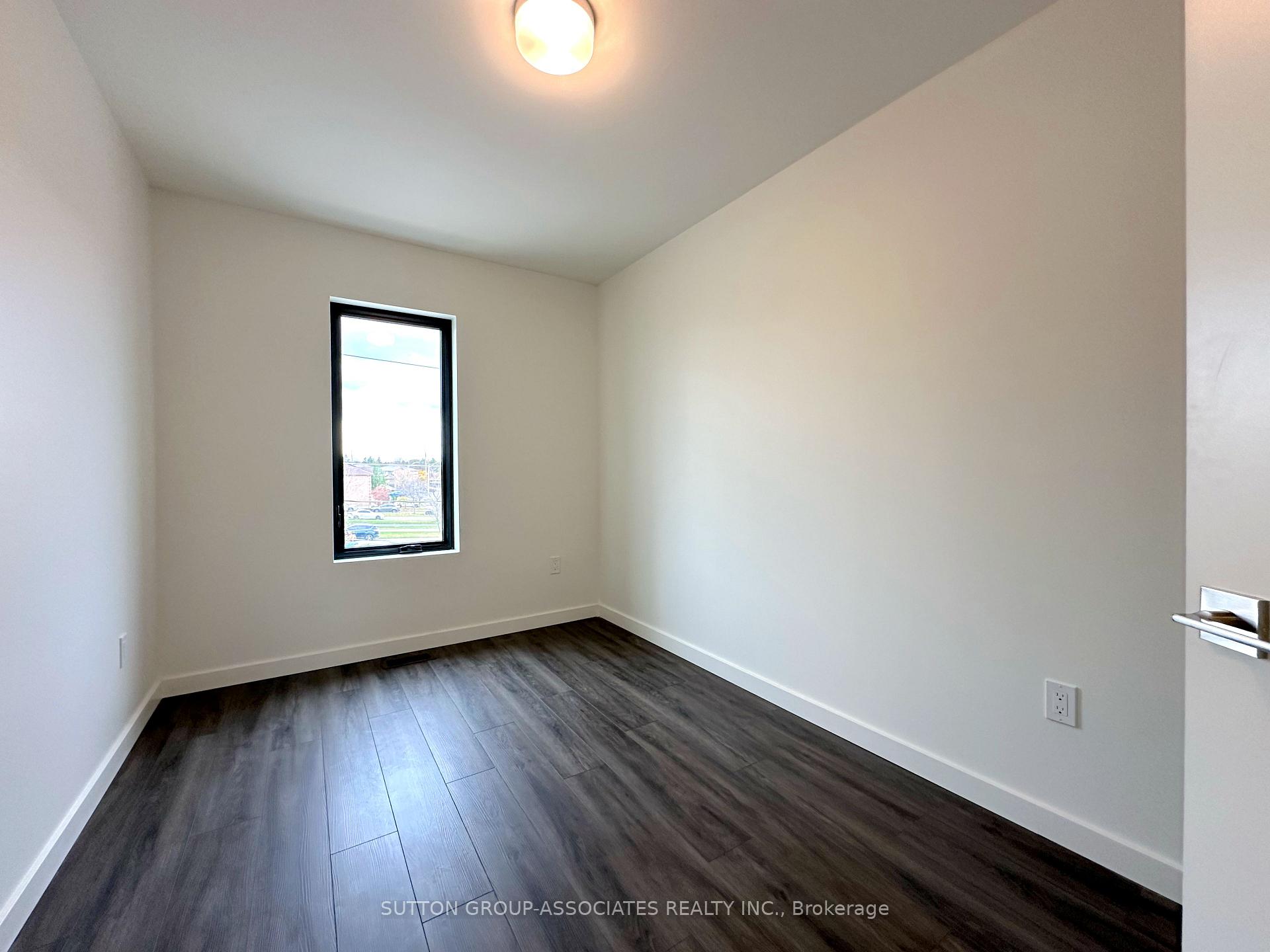 Photo 3 of 25 Rainwater Lane, Barrie, Holly — HOMEH