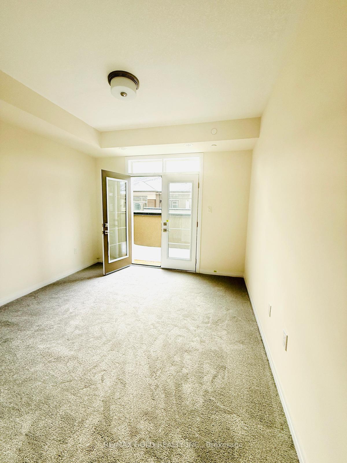Photo 7 of Unit 38, 35 Fieldridge Crescent, Brampton, Sandringham-Wellington North — HOMEH