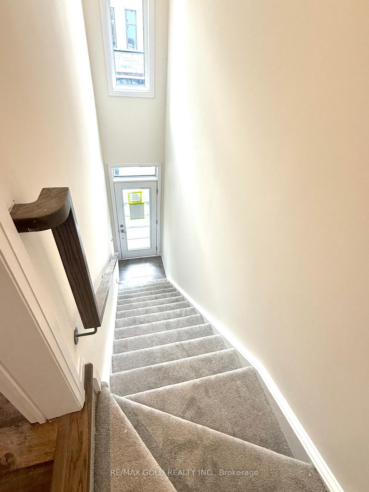 Photo 3 of Unit 38, 35 Fieldridge Crescent, Brampton, Sandringham-Wellington North — HOMEH