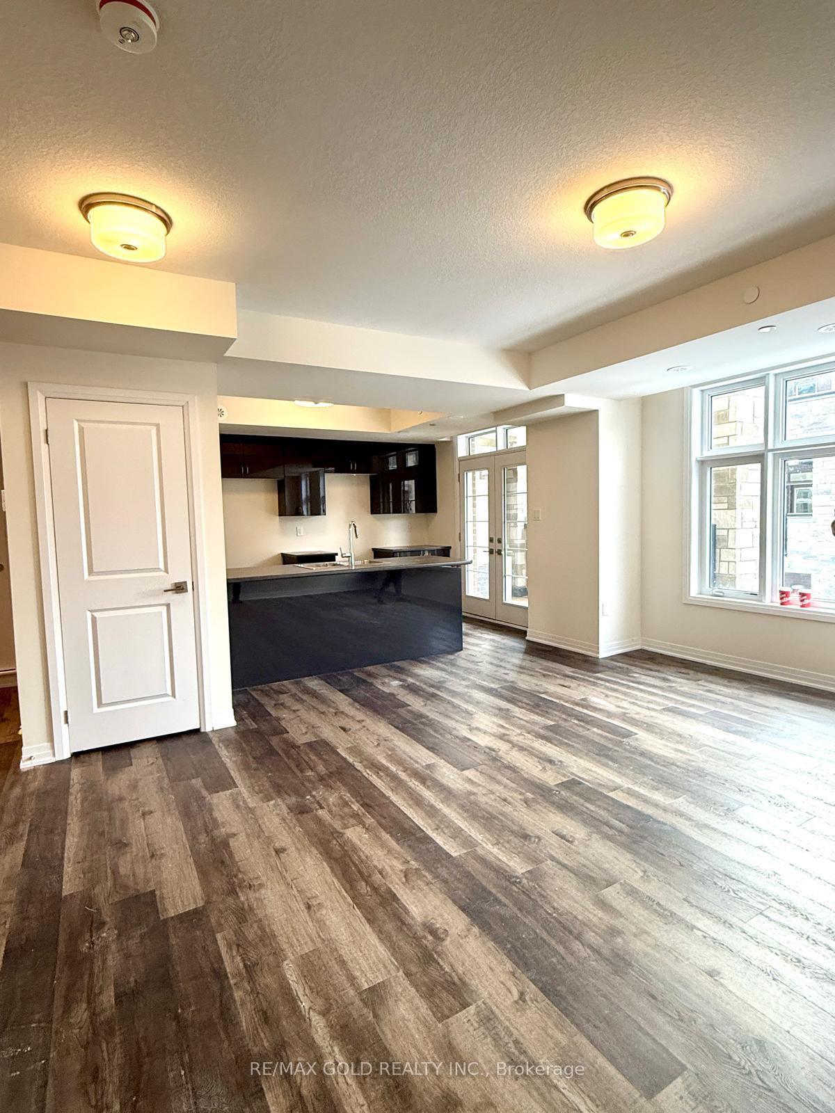 Photo 5 of Unit 38, 35 Fieldridge Crescent, Brampton, Sandringham-Wellington North — HOMEH