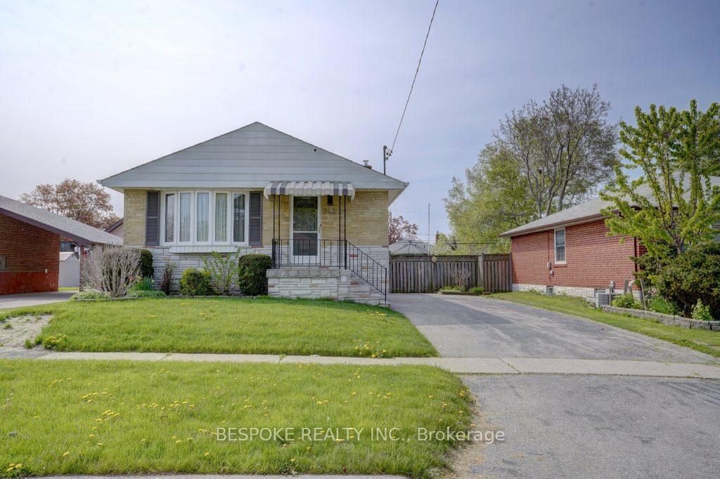 Front of Unit MAIN, 743 Gaspe Avenue