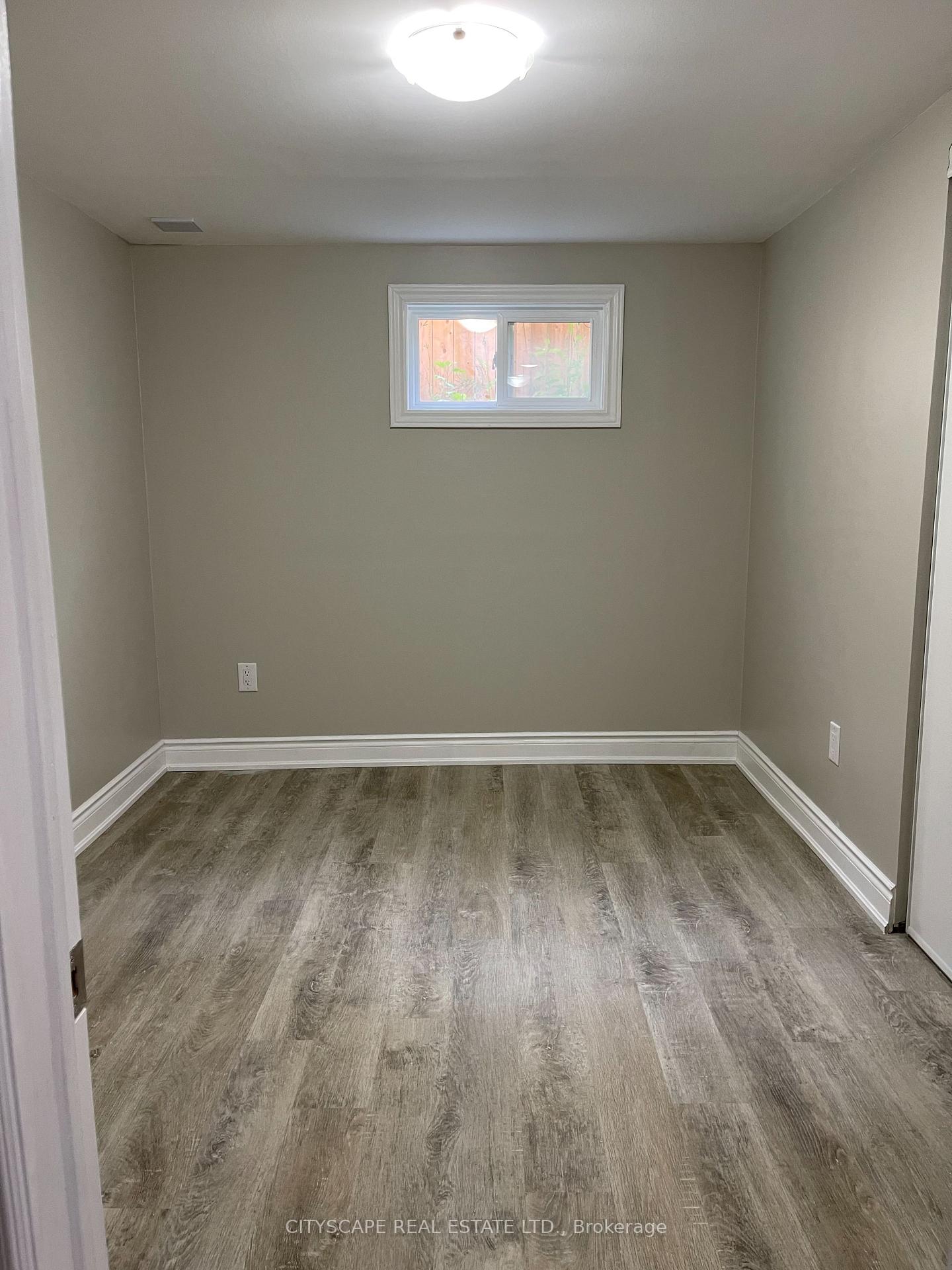 Photo 2 of Unit Bsmt, 31 Hurricane Avenue, Vaughan, West Woodbridge — HOMEH