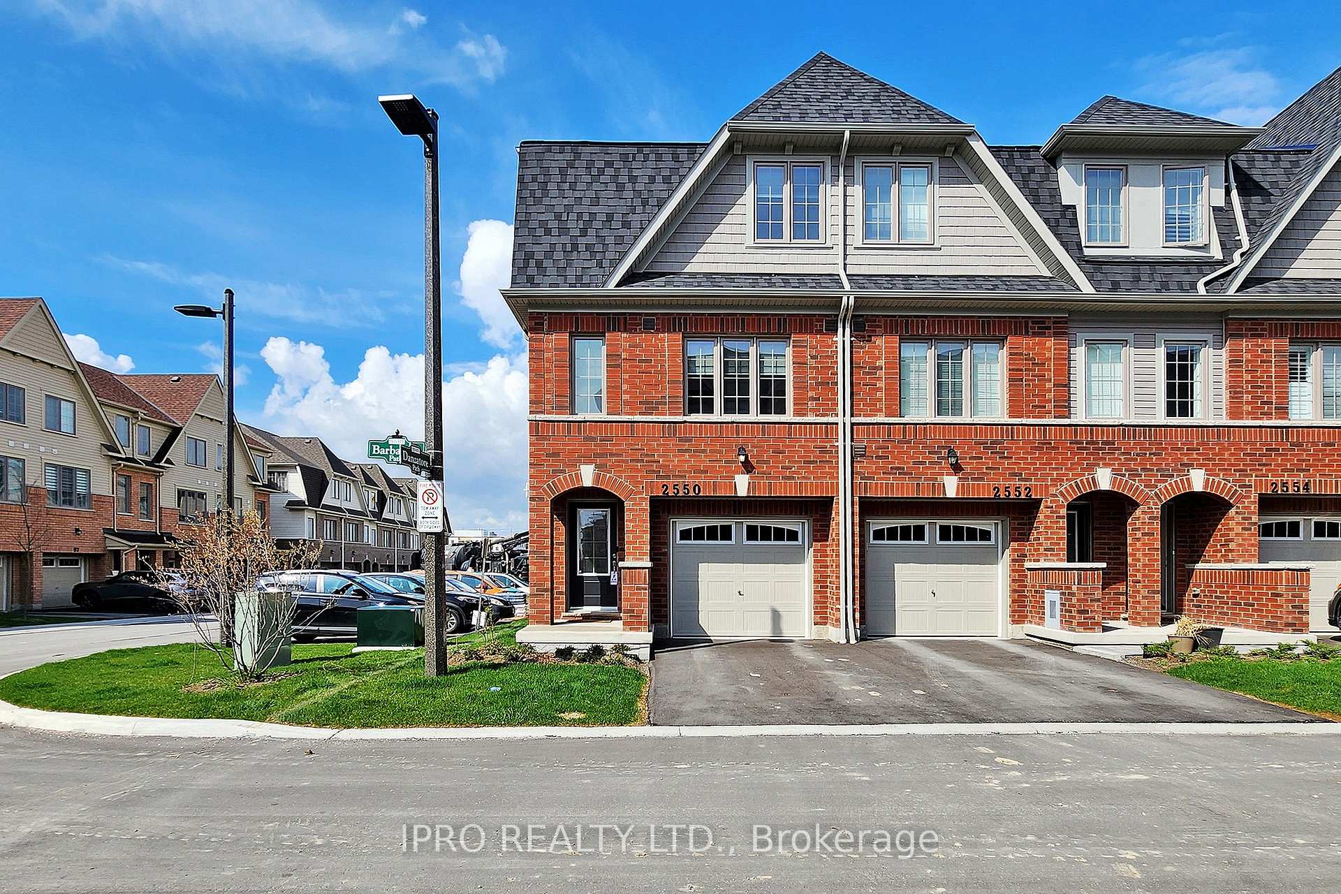 Photo 1 of Unit 114, 2550 Barbarolli Path, Oshawa, Windfields — HOMEH