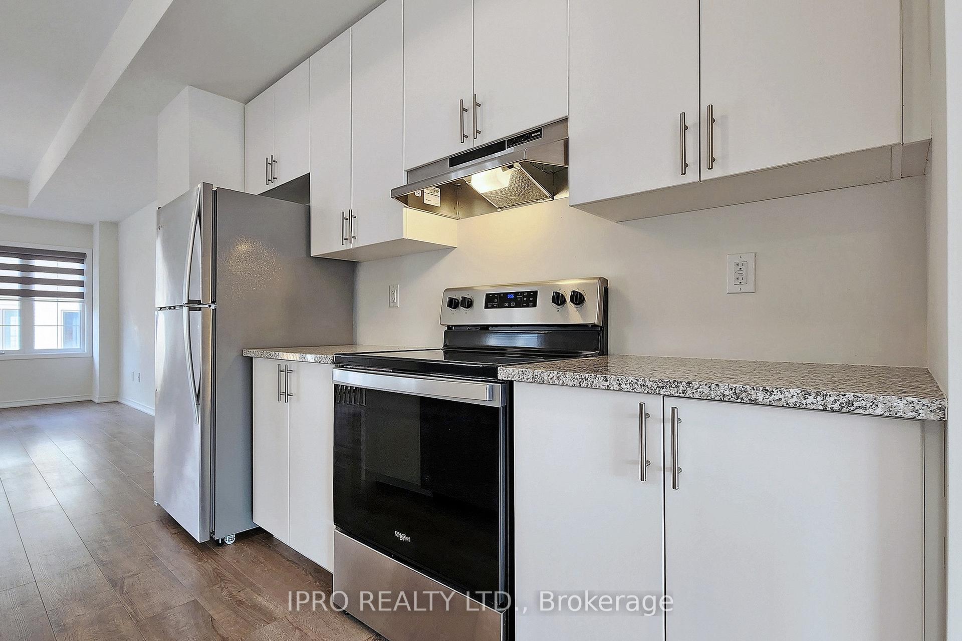 Photo 5 of Unit 114, 2550 Barbarolli Path, Oshawa, Windfields — HOMEH