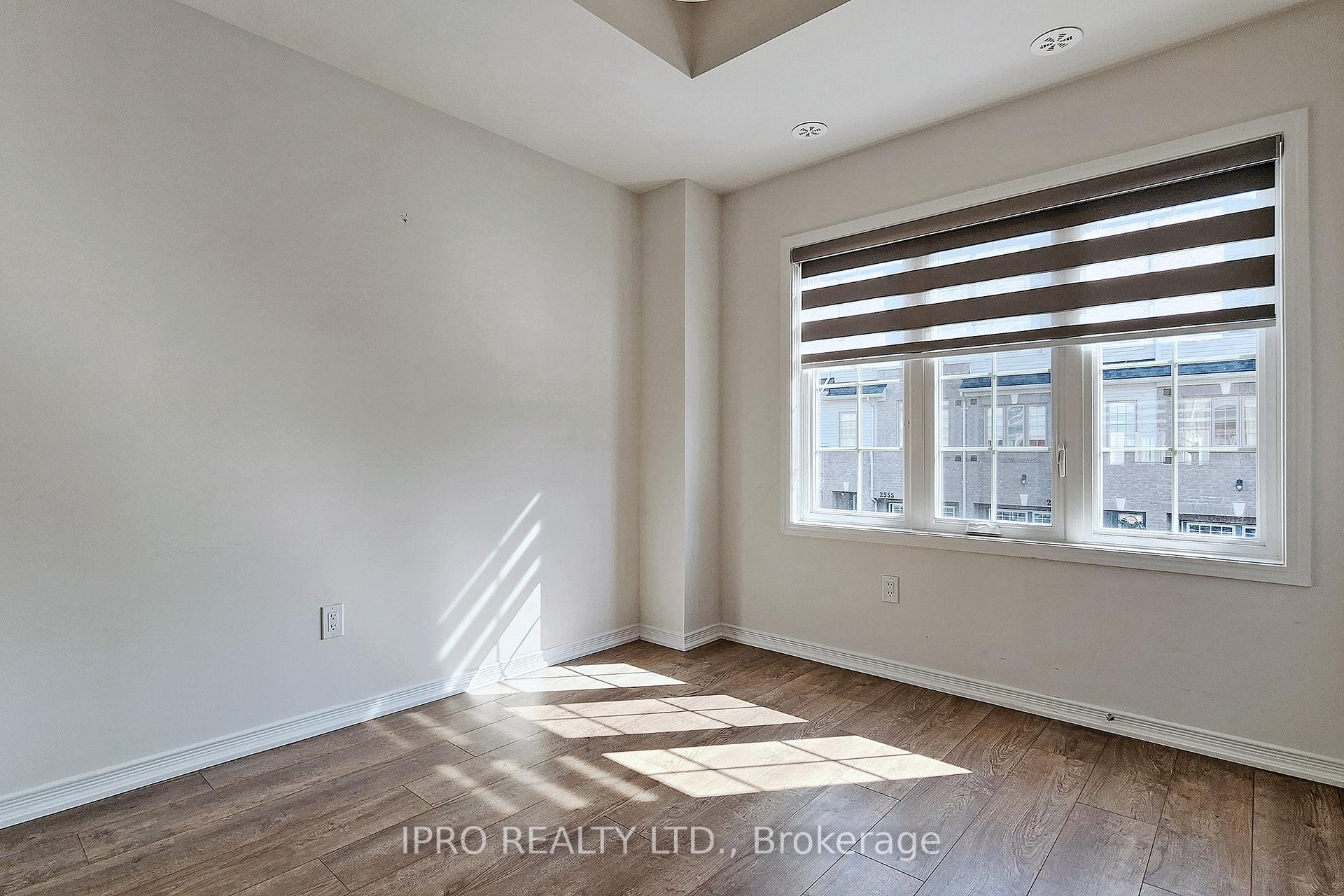 Photo 8 of Unit 114, 2550 Barbarolli Path, Oshawa, Windfields — HOMEH