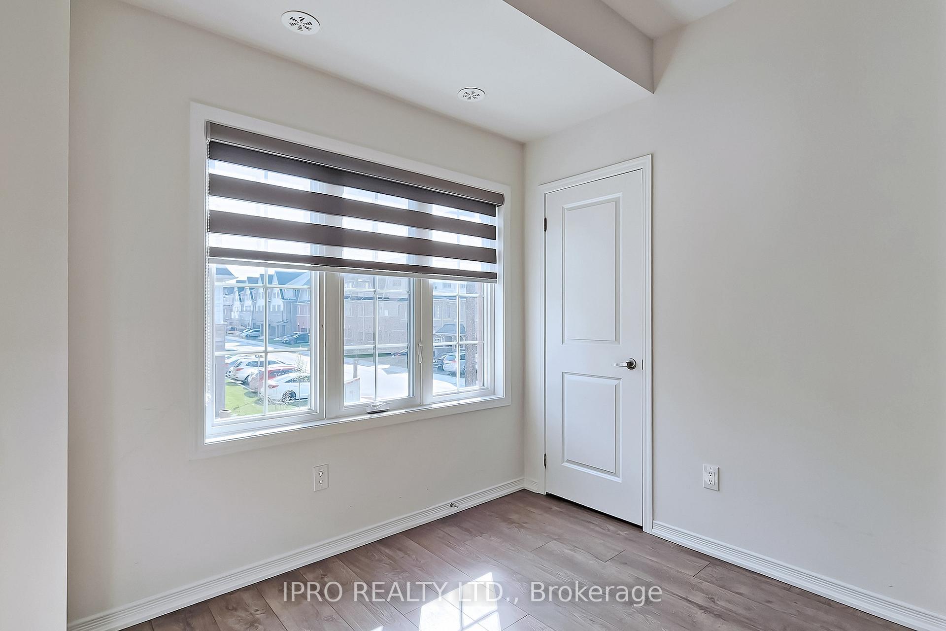Photo 15 of Unit 114, 2550 Barbarolli Path, Oshawa, Windfields — HOMEH