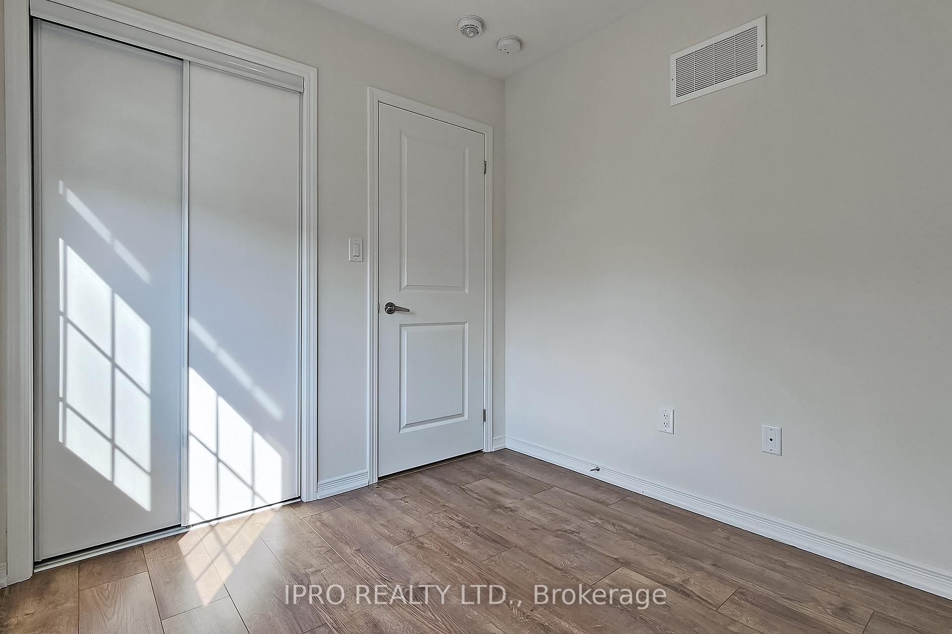 Photo 29 of Unit 114, 2550 Barbarolli Path, Oshawa, Windfields — HOMEH