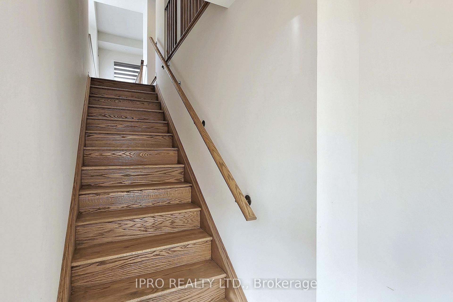 Photo 35 of Unit 114, 2550 Barbarolli Path, Oshawa, Windfields — HOMEH