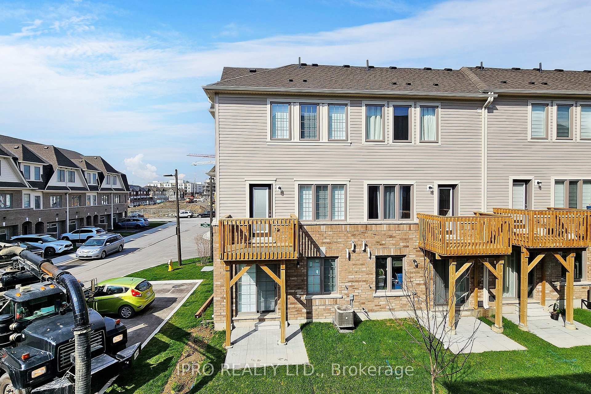 Photo 48 of Unit 114, 2550 Barbarolli Path, Oshawa, Windfields — HOMEH