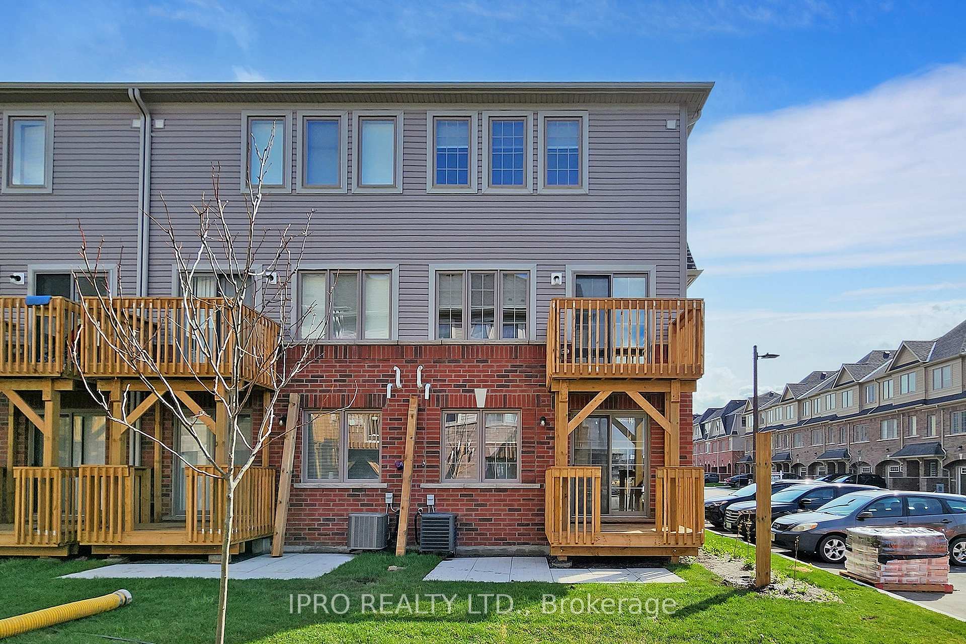 Photo 47 of Unit 114, 2550 Barbarolli Path, Oshawa, Windfields — HOMEH