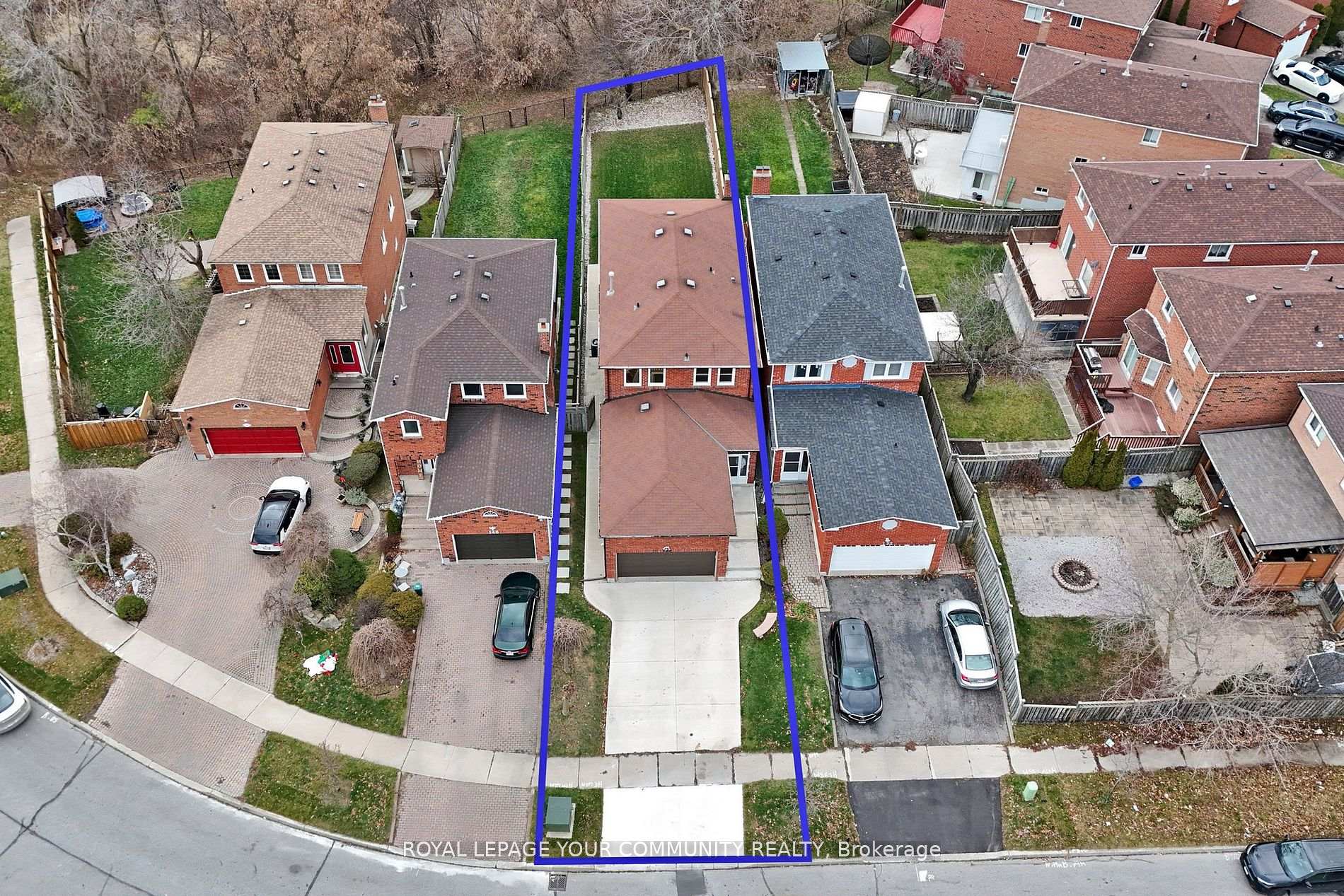 Front of 136 Woodcroft Lane