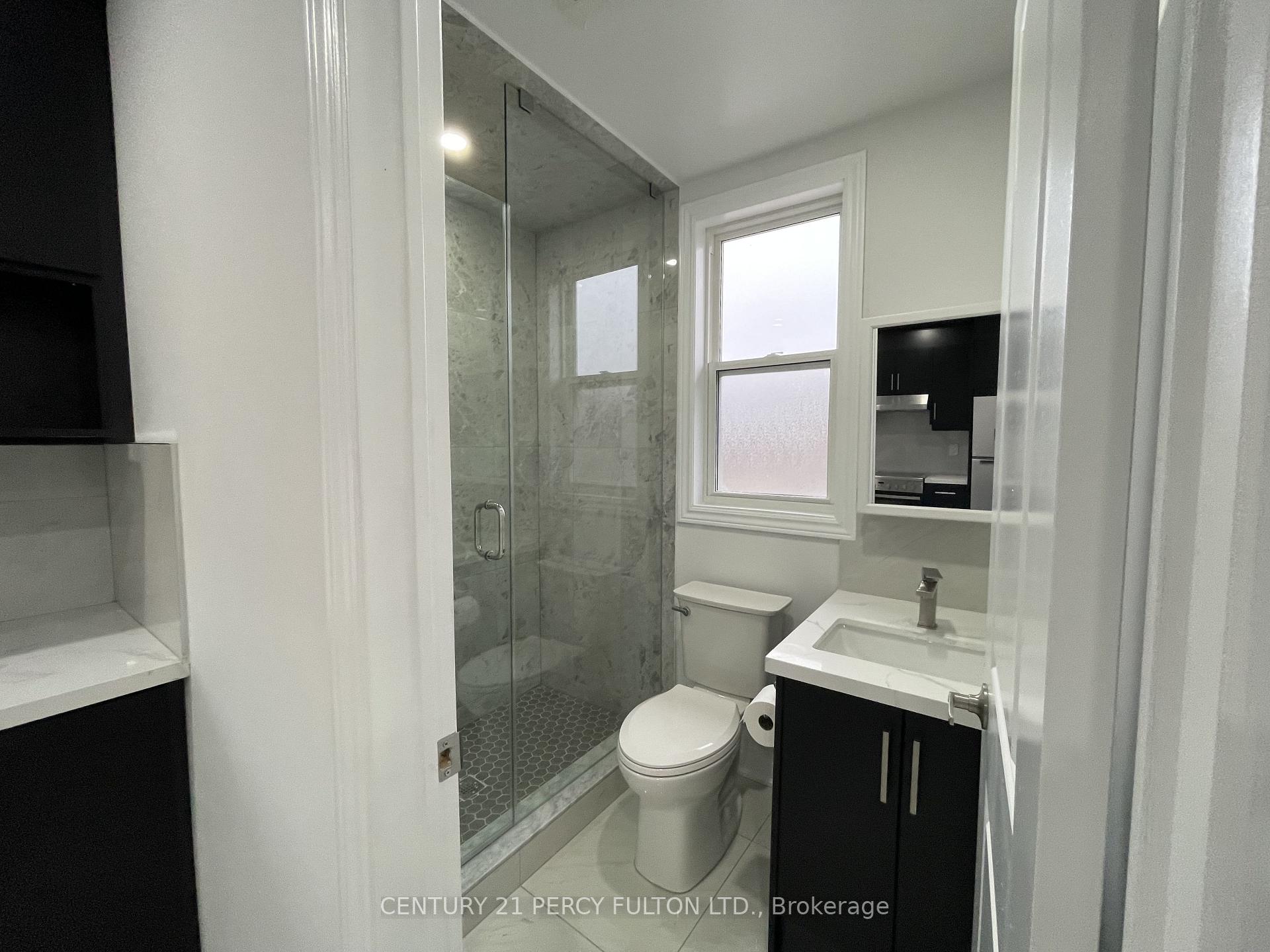Photo 17 of Unit Coach, 530 Country Glen, Markham, Cornell — HOMEH