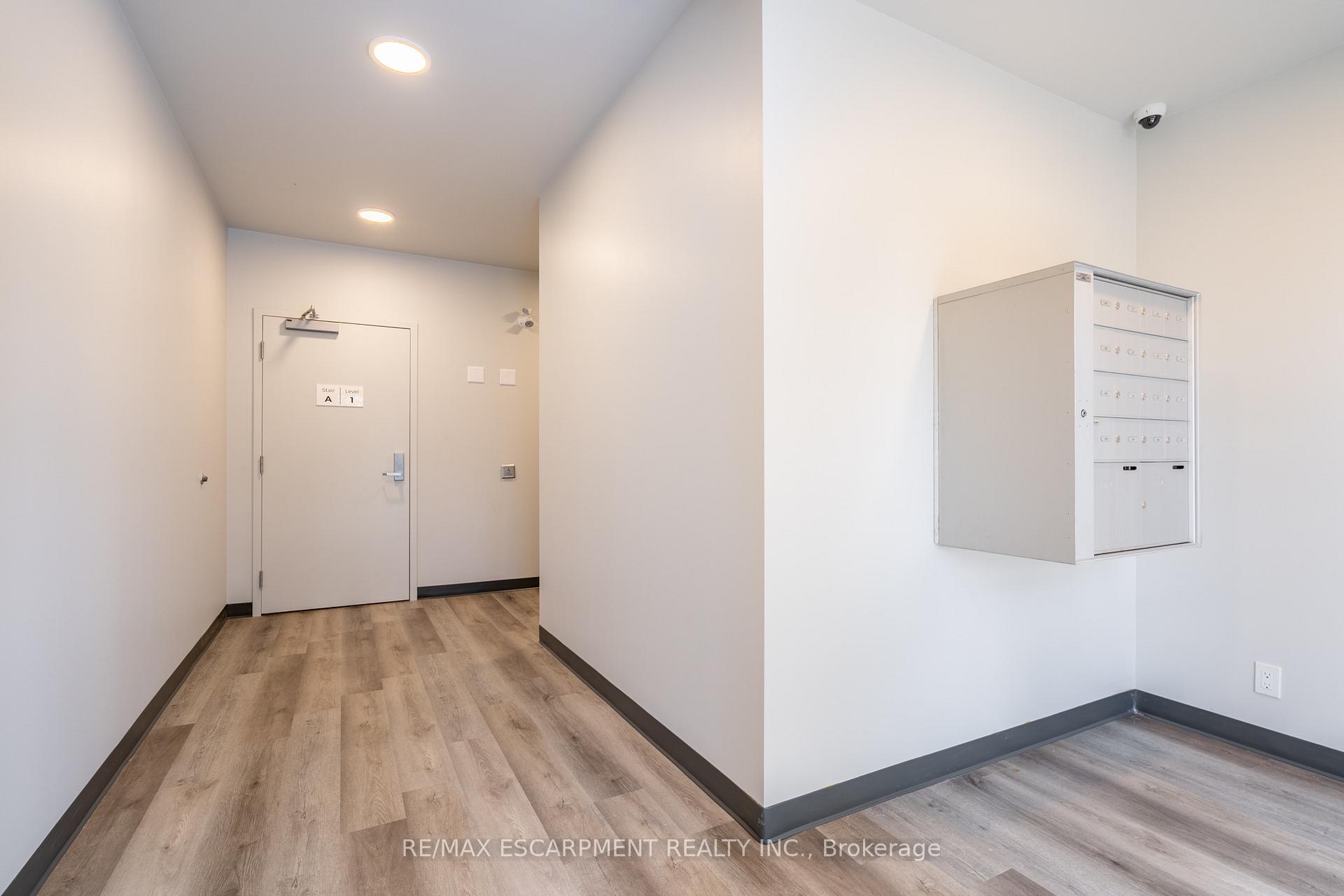 Photo 2 of Unit 304, 259 King Street E, Hamilton, Stoney Creek — HOMEH