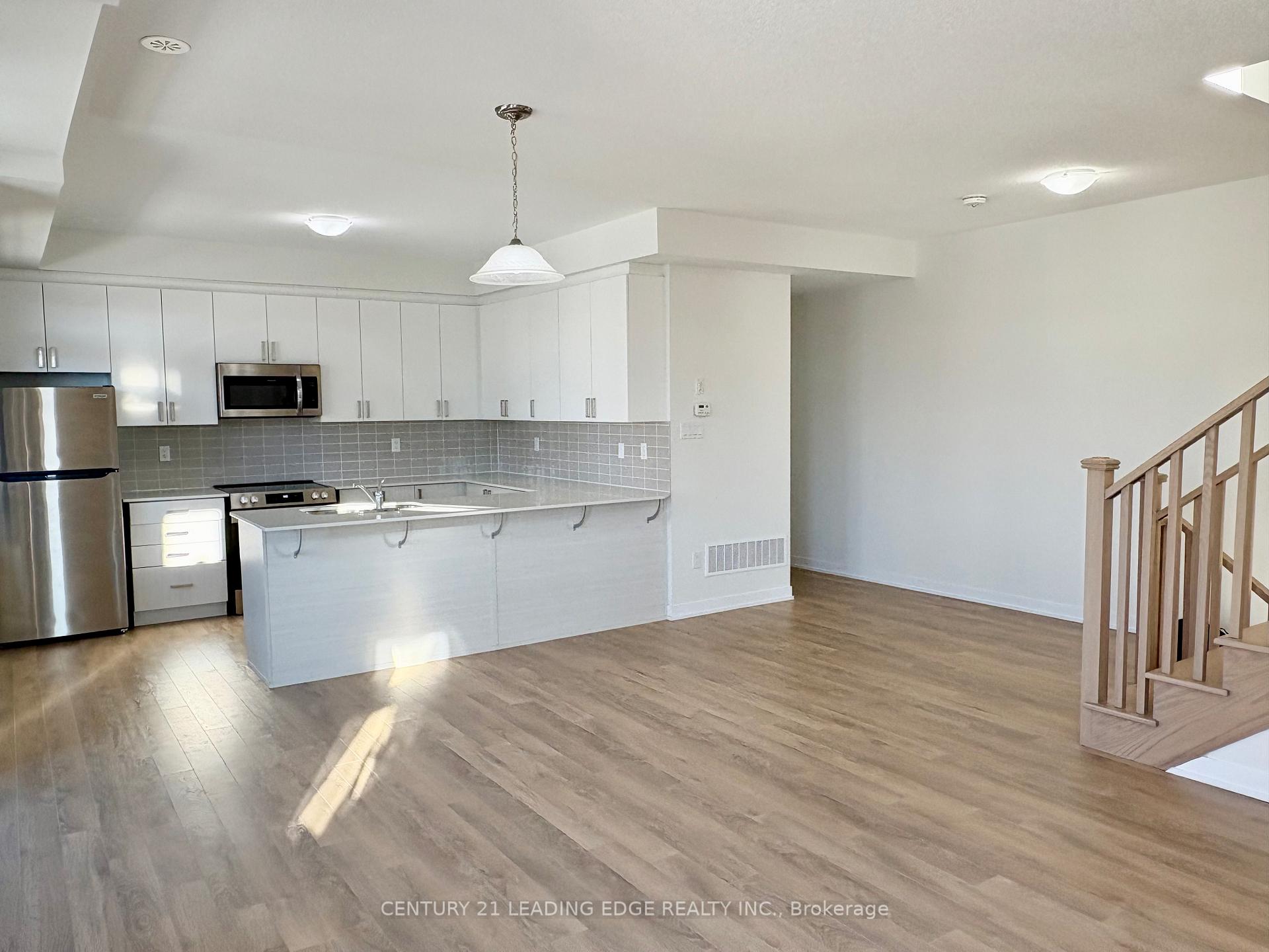 Photo 8 of Unit 905, 1865 Pickering Parkway, Pickering, Village East — HOMEH