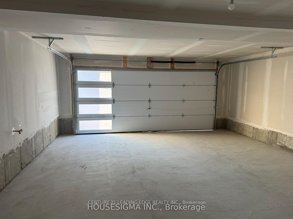 Photo 4 of Unit 905, 1865 Pickering Parkway, Pickering, Village East — HOMEH