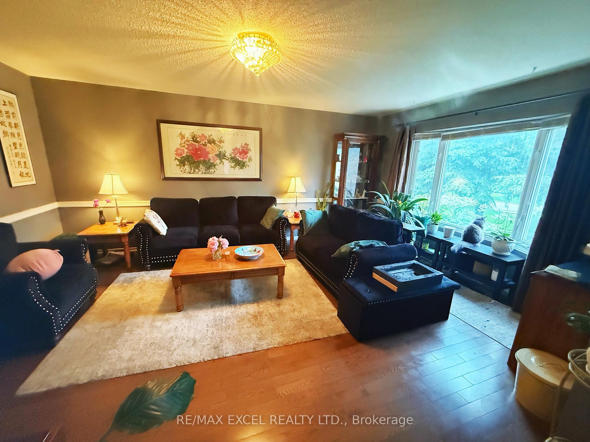 Photo 9 of Unit 2nd Floor, 7 Lincoln Place, Markham, Markville — HOMEH
