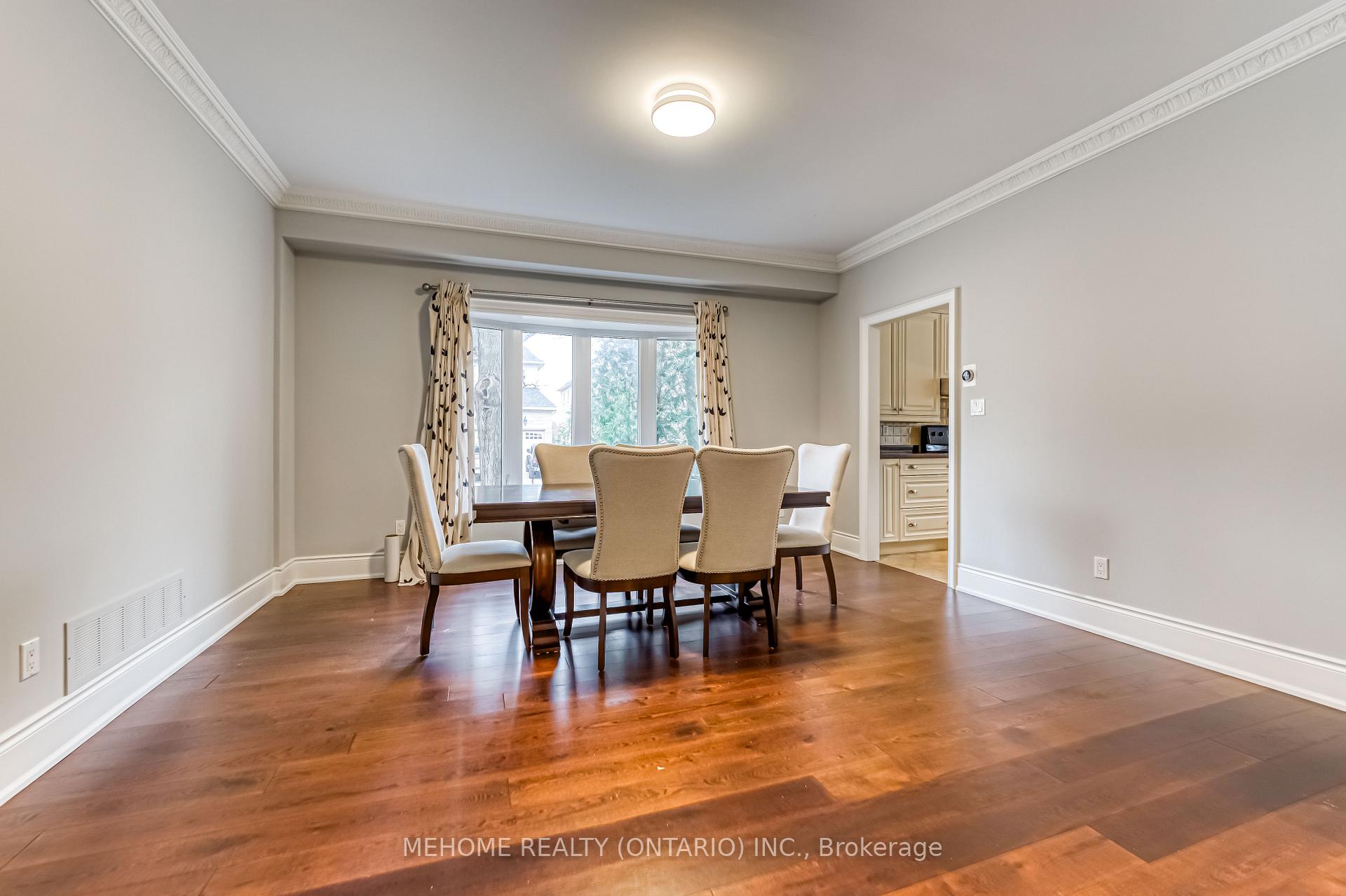 Photo 4 of 15 Warden Woods Court, Markham, Cachet — HOMEH