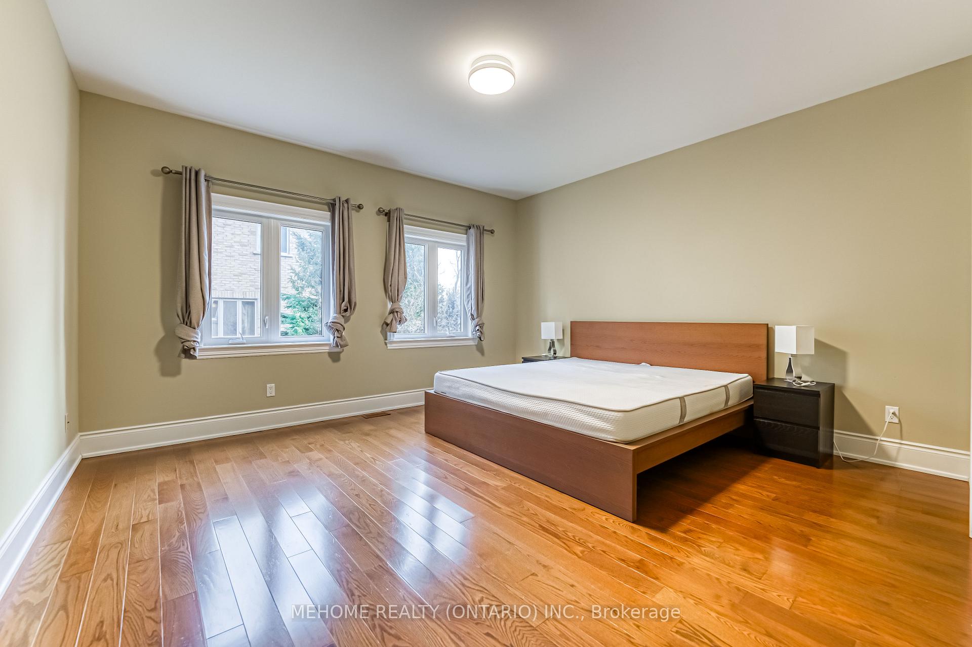 Photo 9 of 15 Warden Woods Court, Markham, Cachet — HOMEH