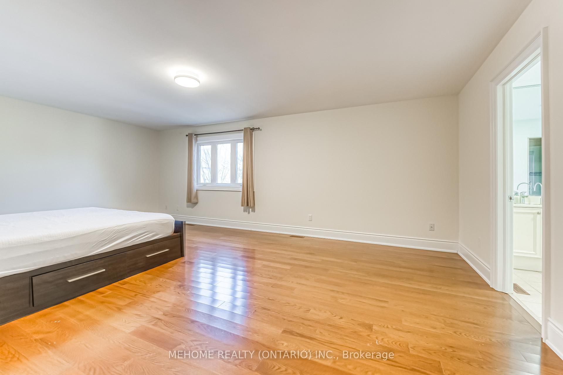 Photo 19 of 15 Warden Woods Court, Markham, Cachet — HOMEH
