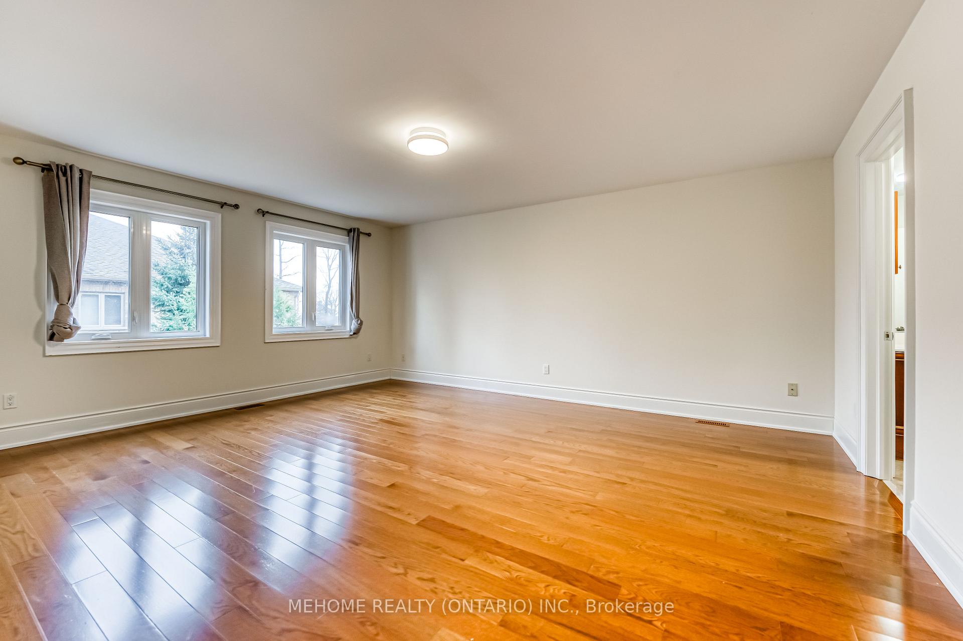 Photo 21 of 15 Warden Woods Court, Markham, Cachet — HOMEH
