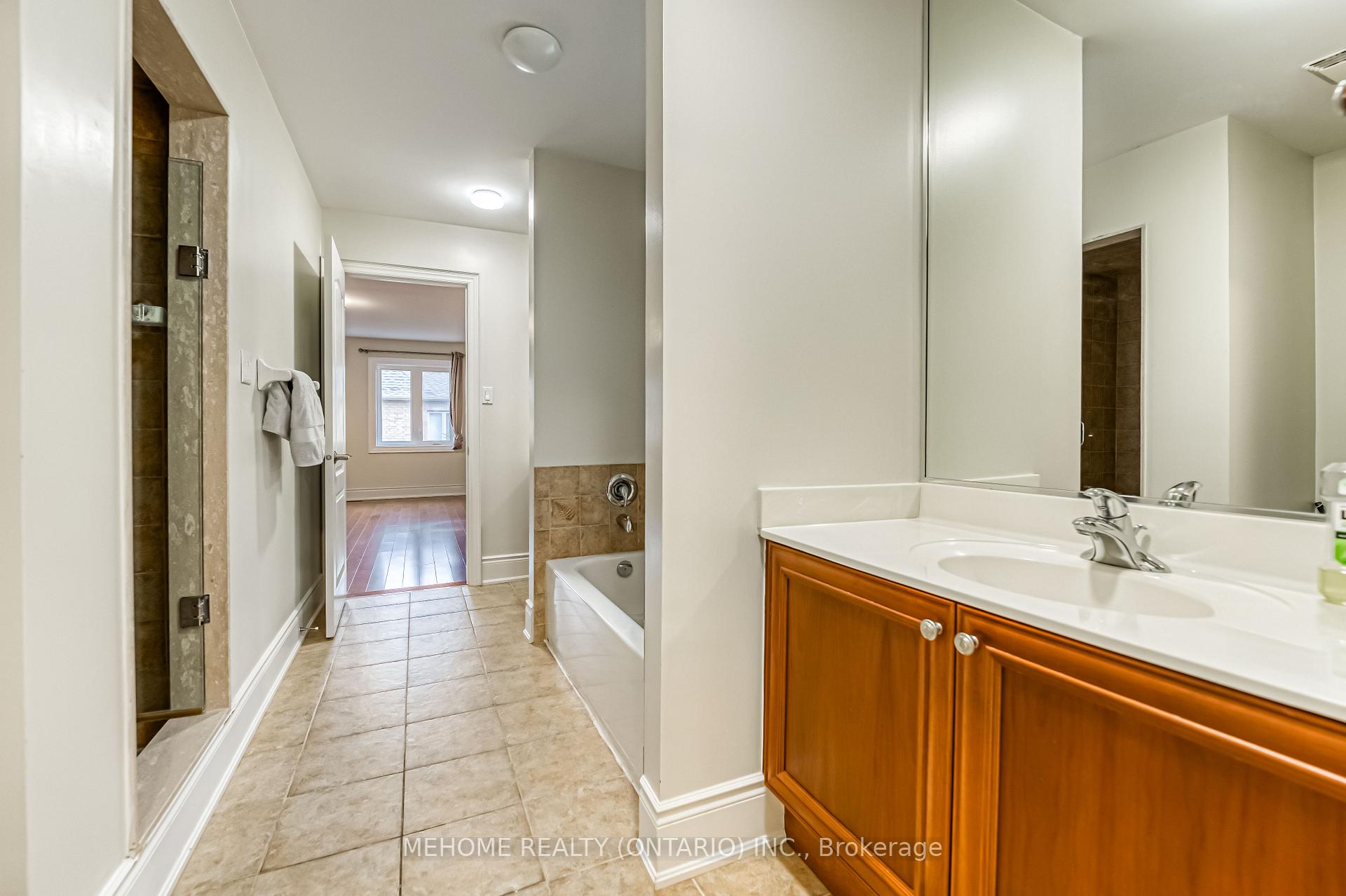 Photo 32 of 15 Warden Woods Court, Markham, Cachet — HOMEH