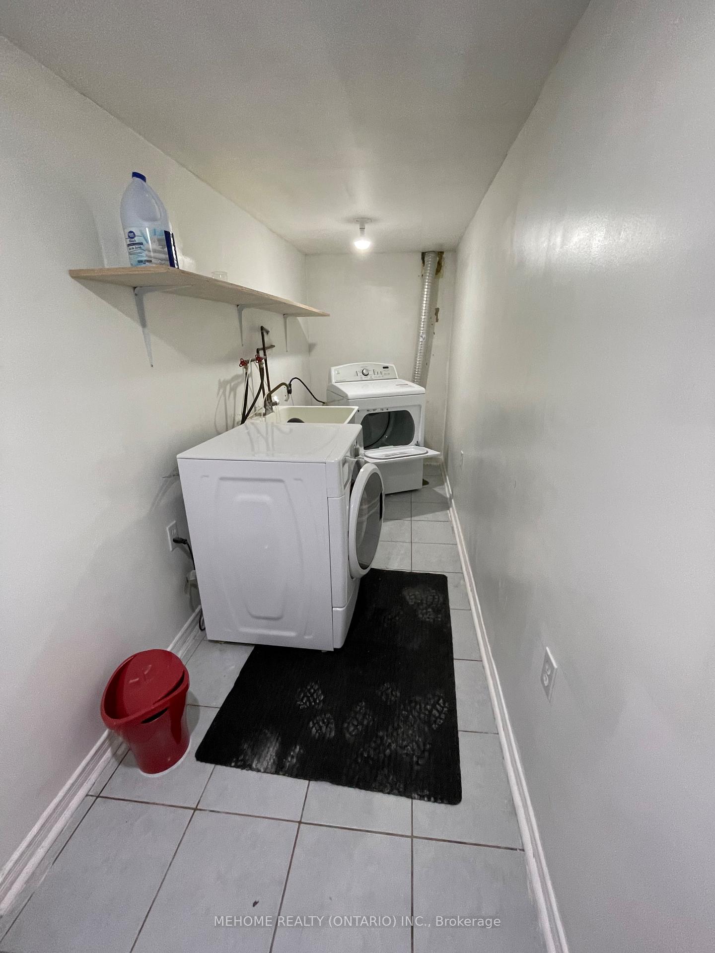 Photo 4 of Unit Bsmt, 7 Stern Gate, Vaughan, Vellore Village — HOMEH