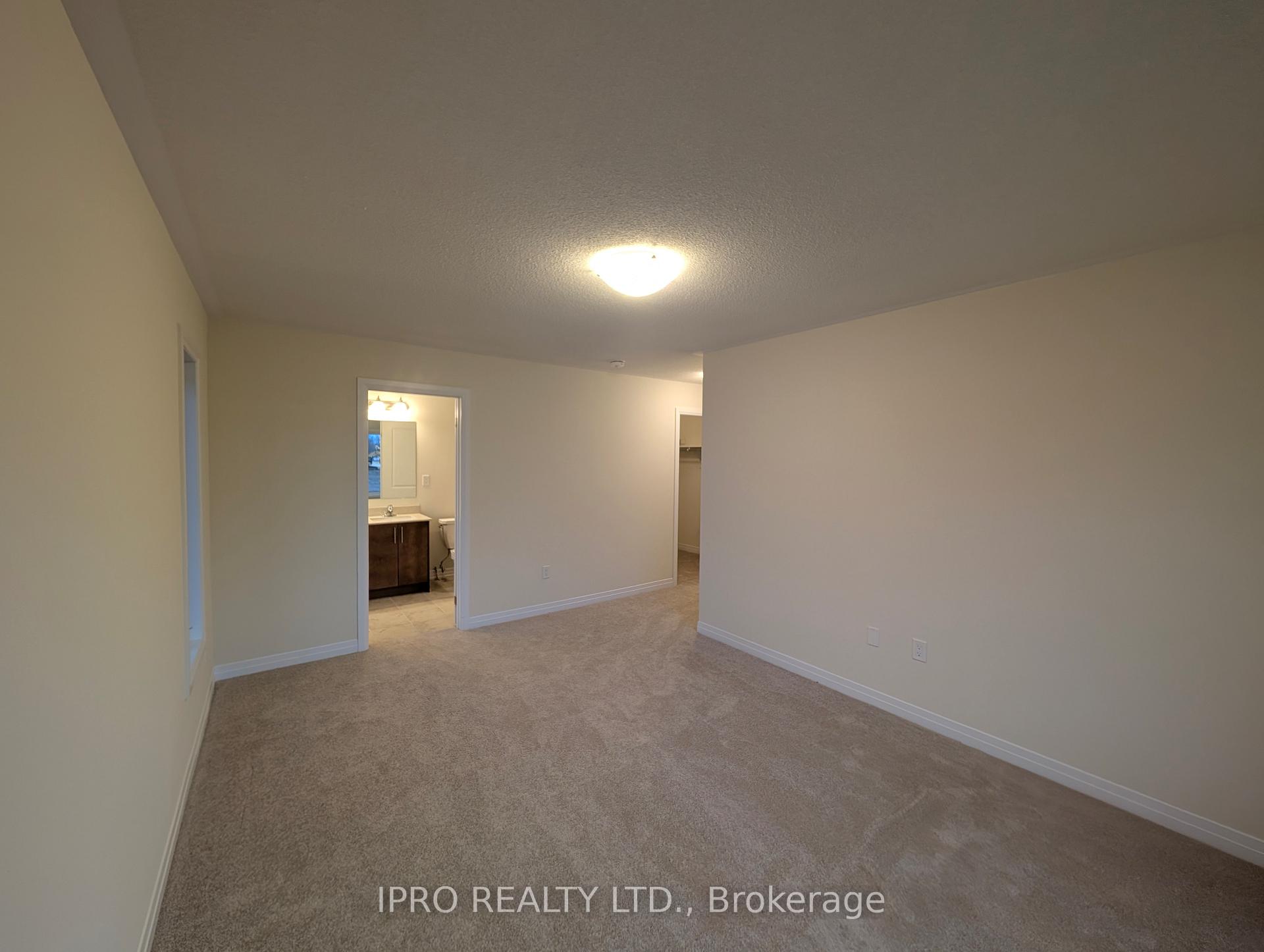 Photo 2 of 127 Allway Road, Grimsby, Grimsby Escarpment — HOMEH