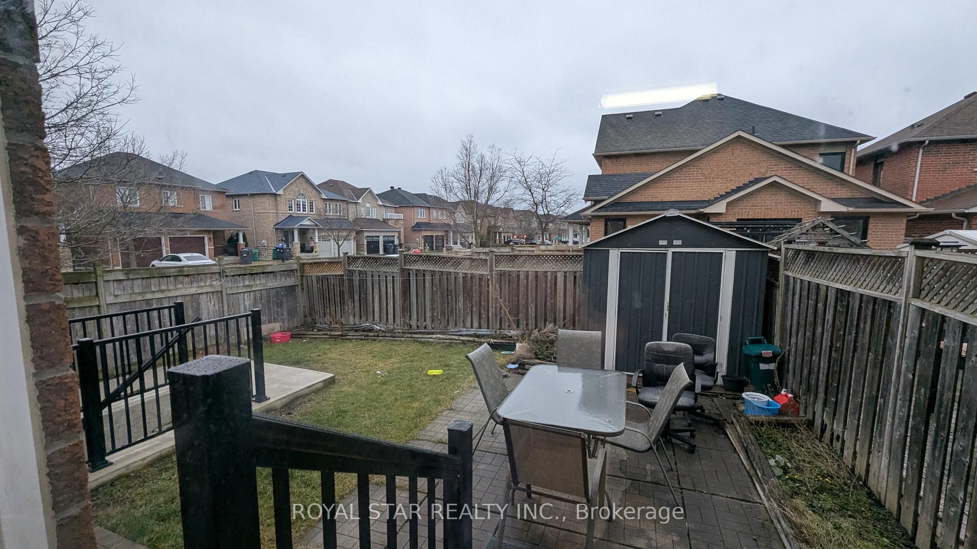 Photo 23 of 3 Harwood Road, Brampton, Fletcher's Meadow — HOMEH