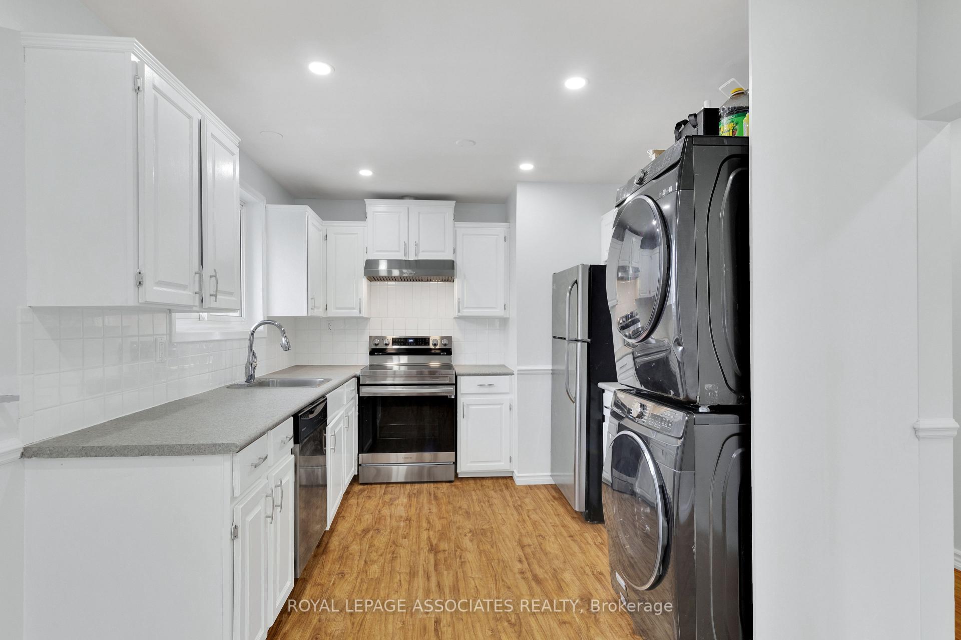 Photo 16 of Unit Main Floor, 846 Antonio Street, Pickering, Bay Ridges — HOMEH