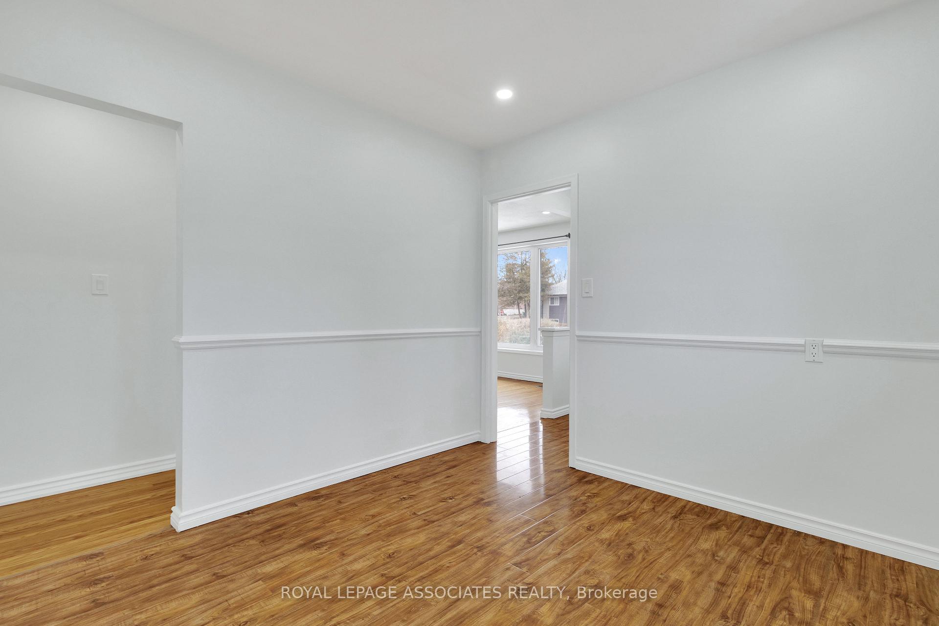 Photo 10 of Unit Main Floor, 846 Antonio Street, Pickering, Bay Ridges — HOMEH