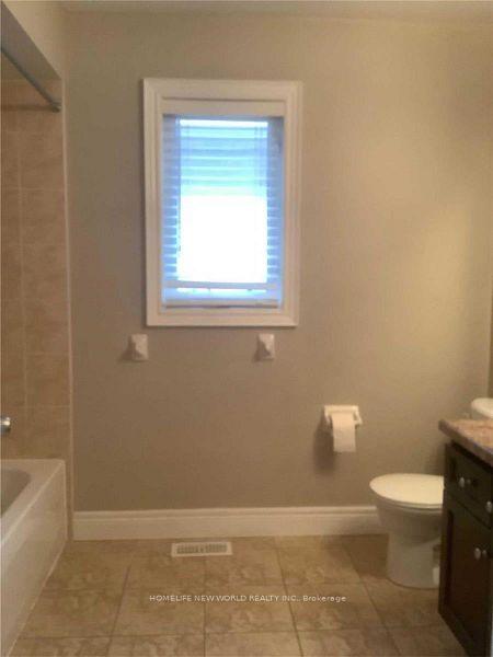 Photo 14 of 23 Willowbanks Terrace, Hamilton, Stoney Creek — HOMEH
