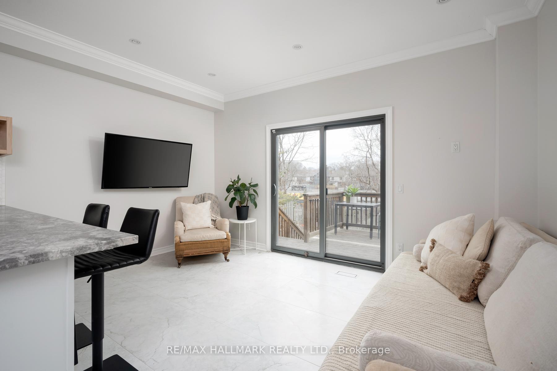 Photo 16 of 17A Robina Avenue, Toronto, Oakwood Village — HOMEH