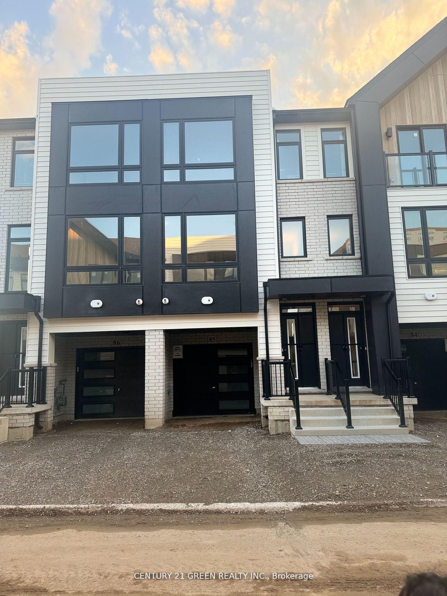 Photo 1 of Unit 85, 55 Tom Brown Drive, Brant, Paris — HOMEH