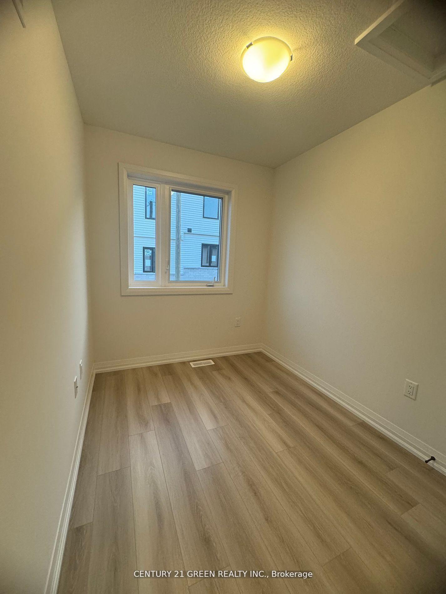 Photo 10 of Unit 85, 55 Tom Brown Drive, Brant, Paris — HOMEH