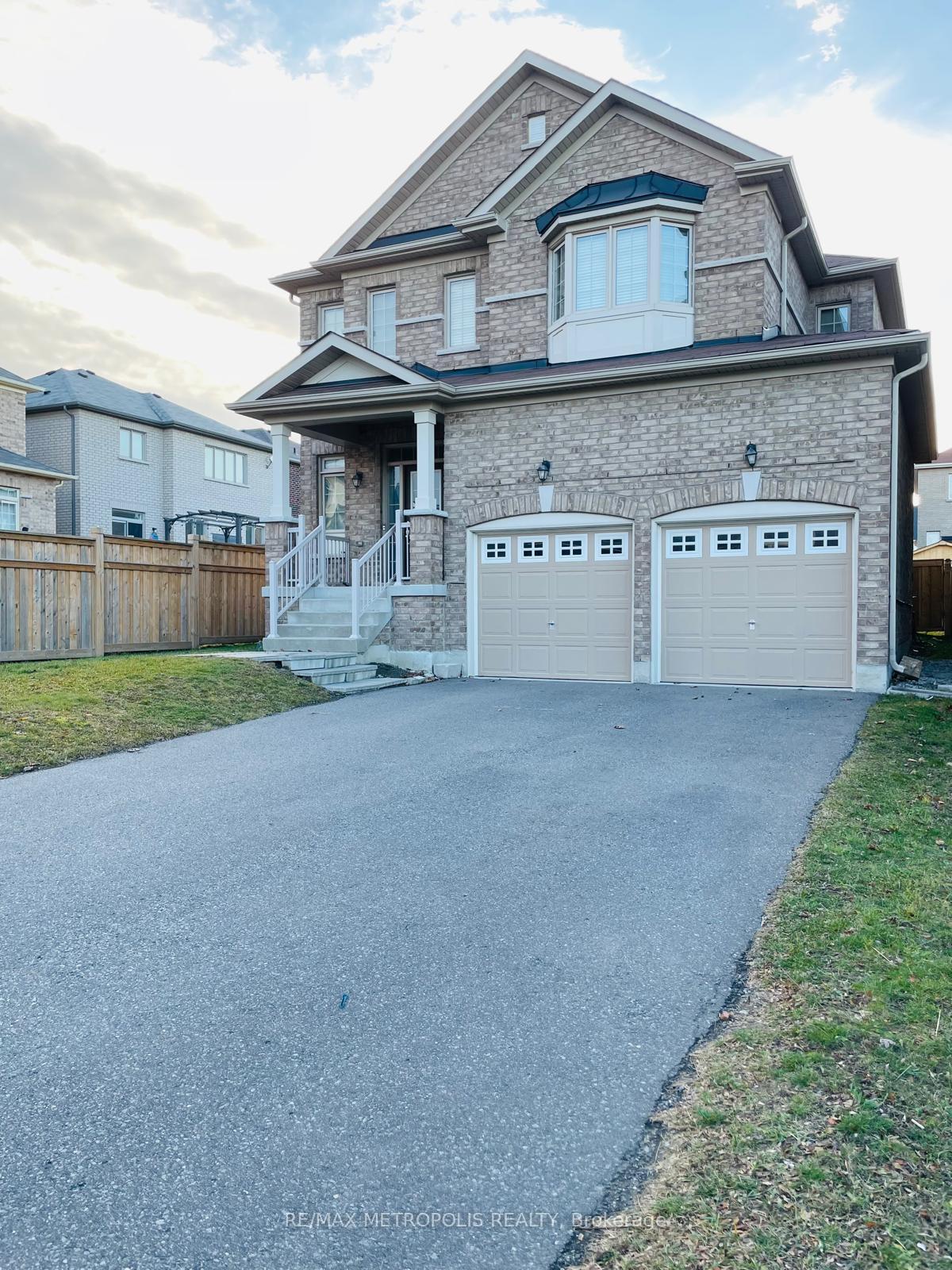Photo 10 of 10 Barchard Street, Clarington, Newcastle — HOMEH