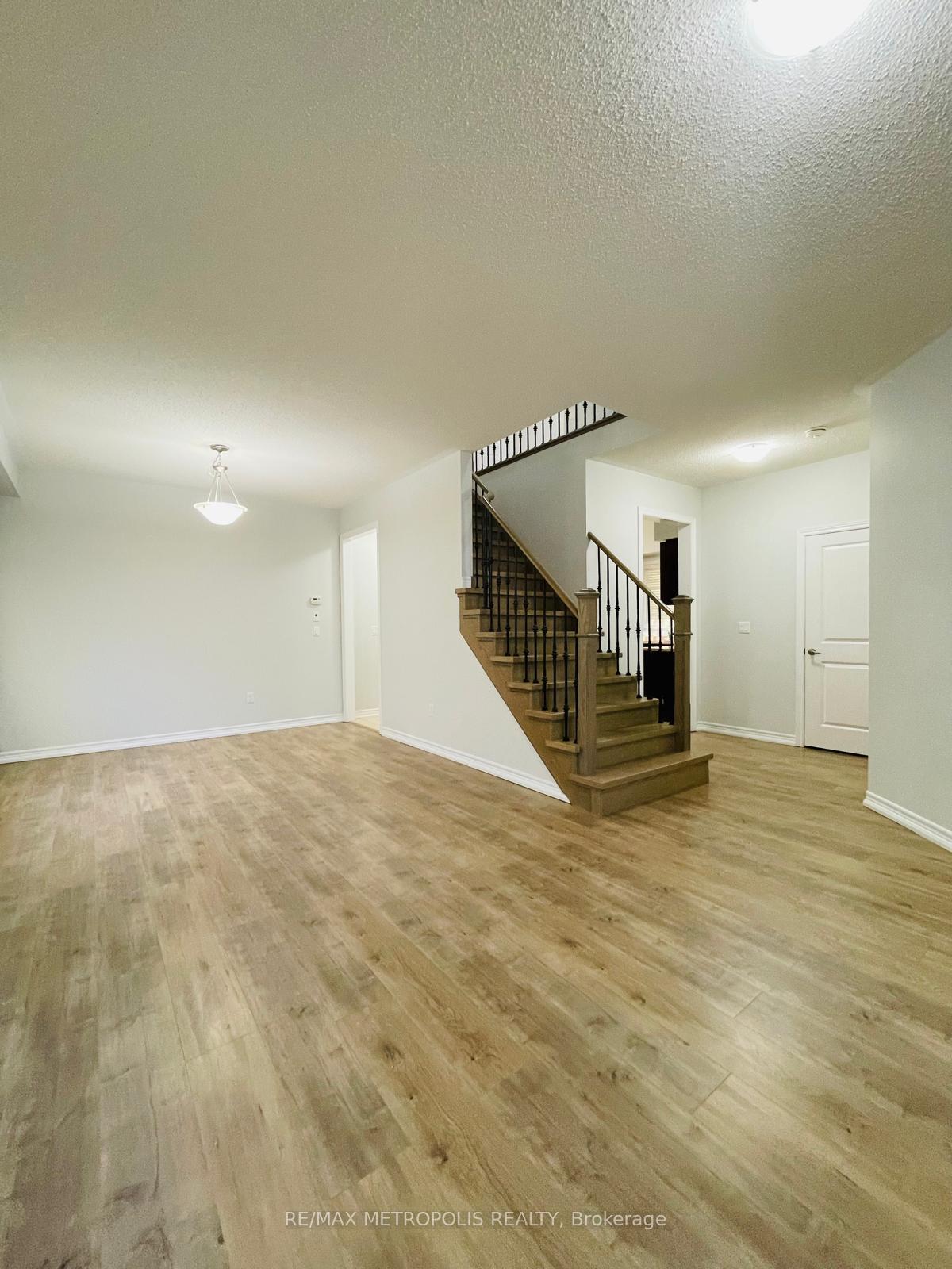 Photo 7 of 10 Barchard Street, Clarington, Newcastle — HOMEH