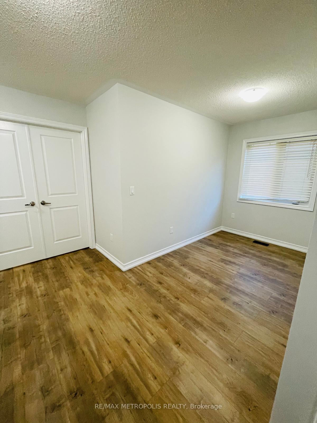Photo 22 of 10 Barchard Street, Clarington, Newcastle — HOMEH