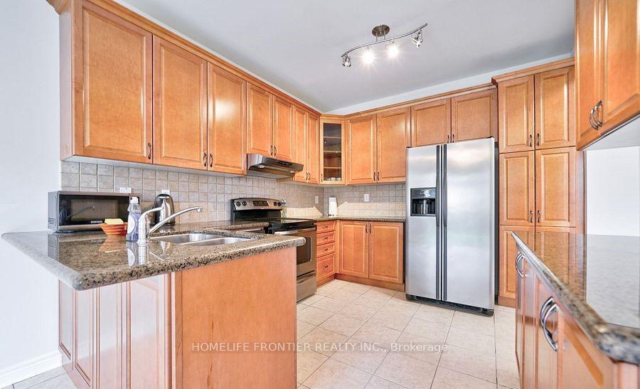 Photo 11 of 8 Campi Road, Vaughan, Vellore Village — HOMEH