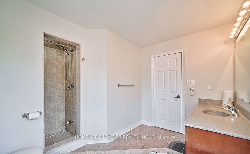 Photo 15 of 8 Campi Road, Vaughan, Vellore Village — HOMEH