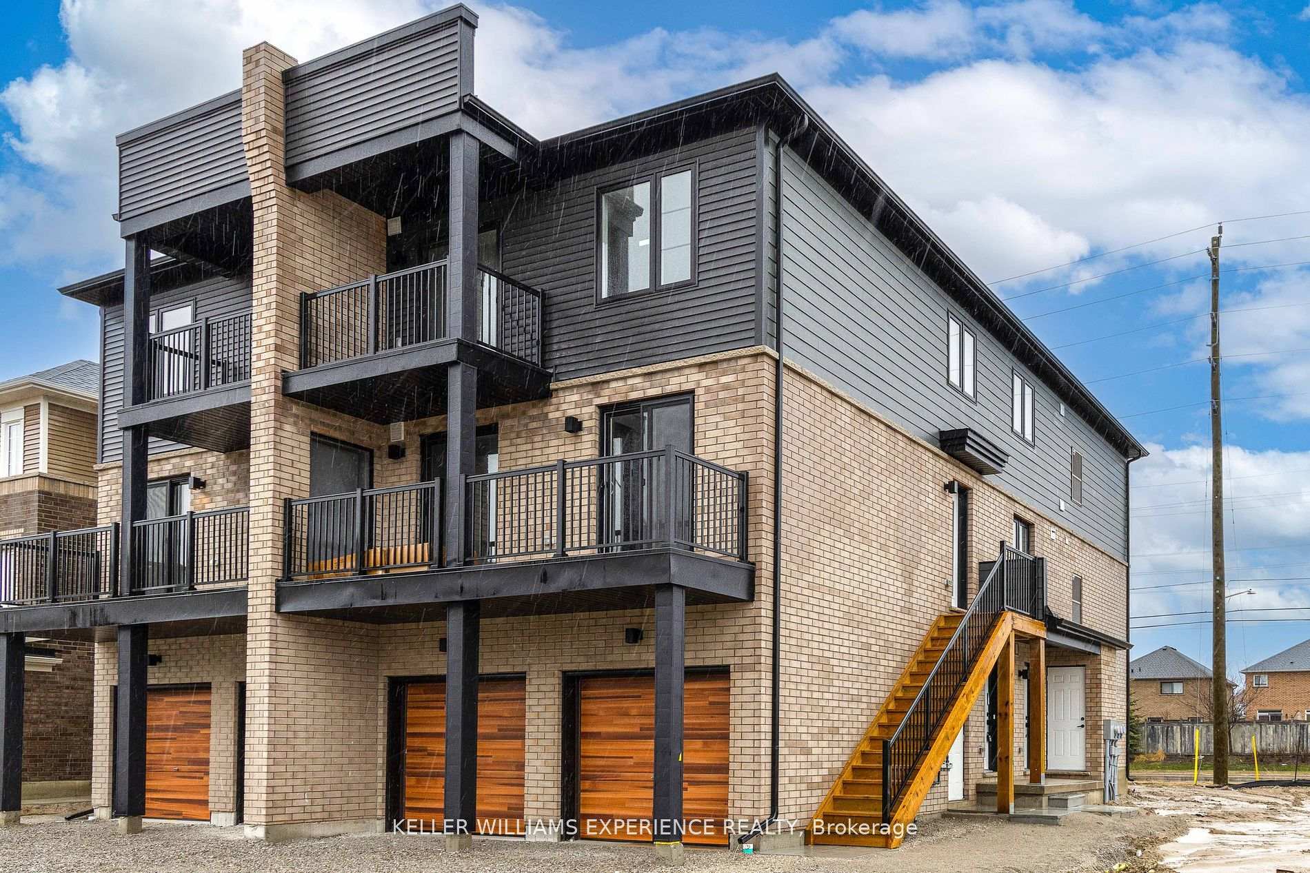 Front of Unit 6, 53 Pumpkin Corner Crescent