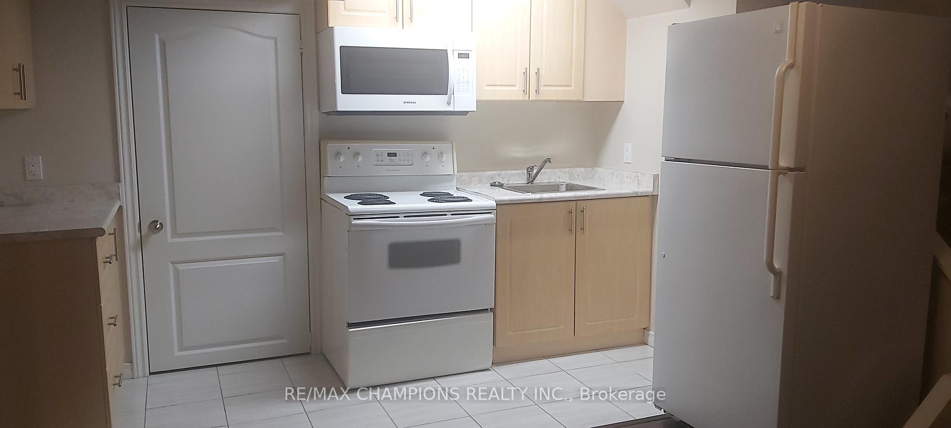 Photo 22 of 152 Queen Mary Drive, Brampton, Fletcher's Meadow — HOMEH