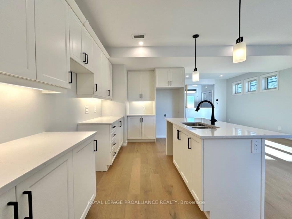 Photo 5 of 26 Riverstone Way, Belleville, Thurlow Ward — HOMEH