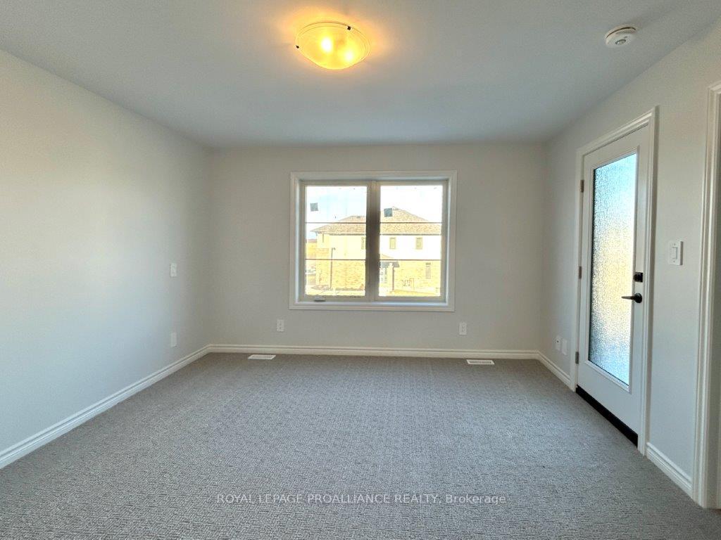 Photo 9 of 26 Riverstone Way, Belleville, Thurlow Ward — HOMEH